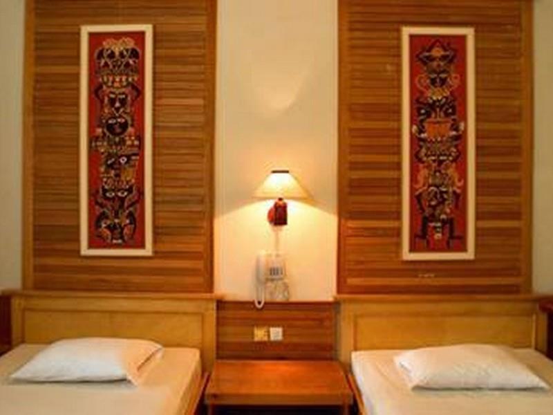 Pantai Indah Resort Hotel Barat Пангандаран Екстериор снимка