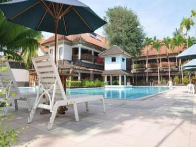 Pantai Indah Resort Hotel Barat Пангандаран Екстериор снимка